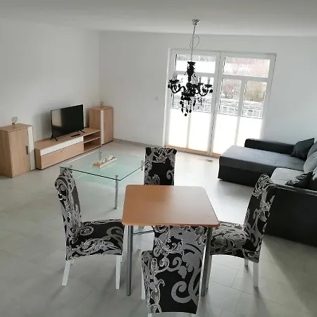 Am Schlosspark Apartment